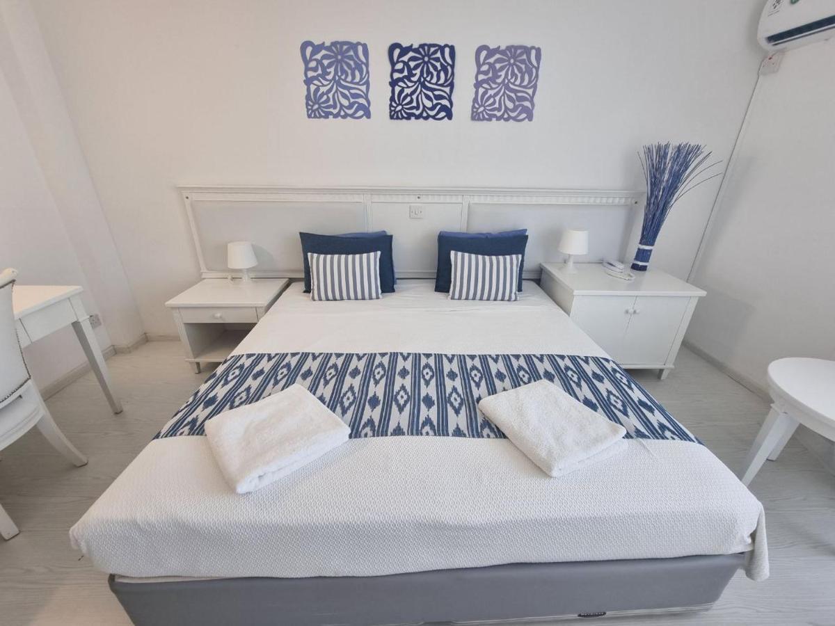 Nereus Hotel Пафос Екстериор снимка